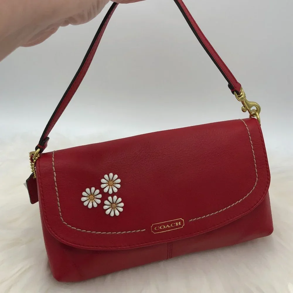 ***SOLD*** NWT Coach Campbell Red Pebbled Leather Large Wristlet/Clutch/Purse
